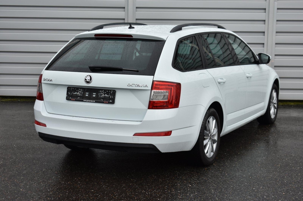 Skoda Octavia Combi 2016 фото 3