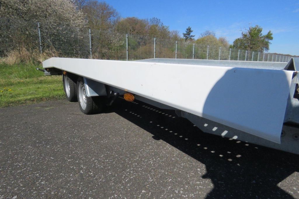 Blyss Anhänger Jupiter 2017 фото 9