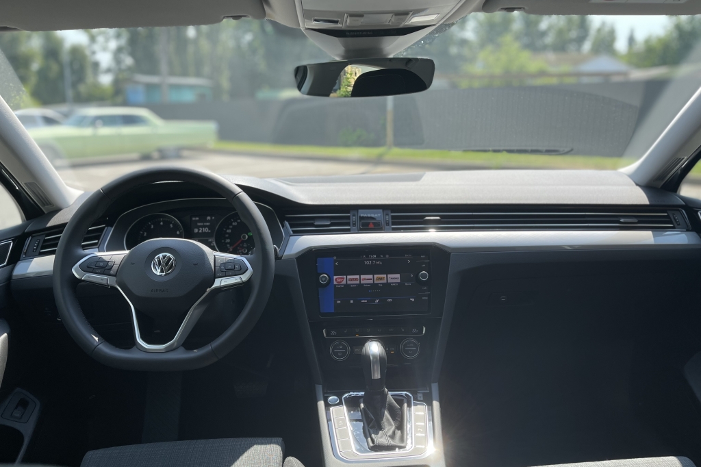 Volkswagen Passat B8 RESTYLING 2021 2020 photo 14