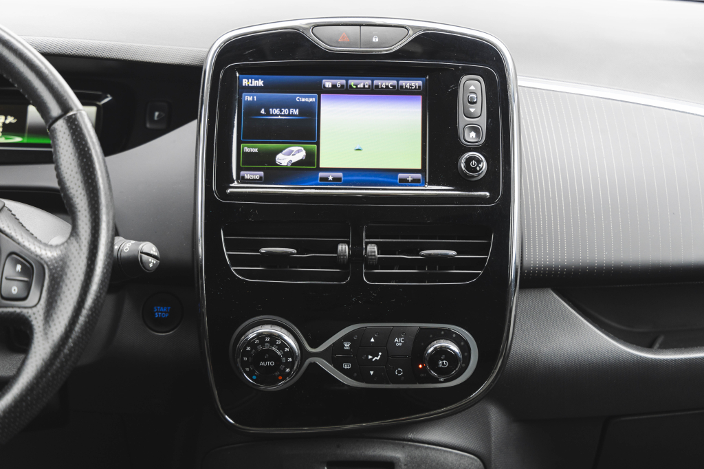 Renault Zoe 2016 фото 24