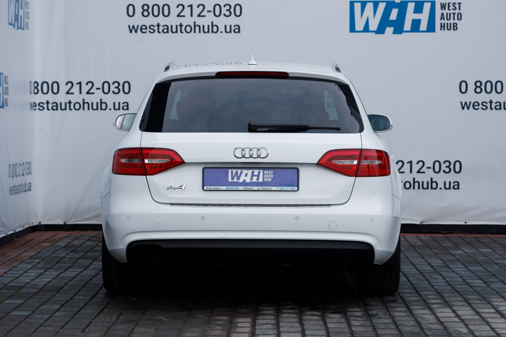 Audi A4 S Line photo 4