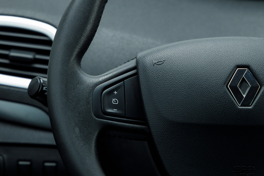 Renault Megane Scenic Grand  2010 photo 16