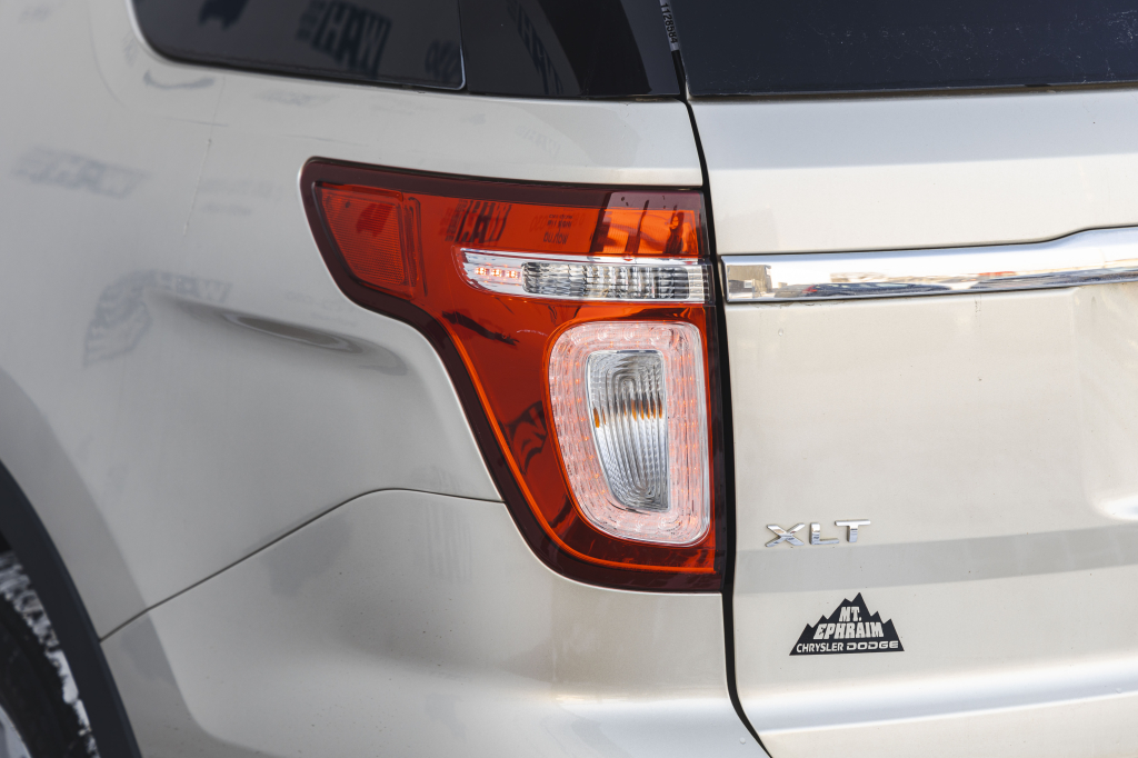 Ford Explorer XLT 2011 photo 9