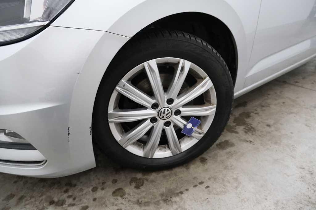 Volkswagen Touran 2016 photo 29