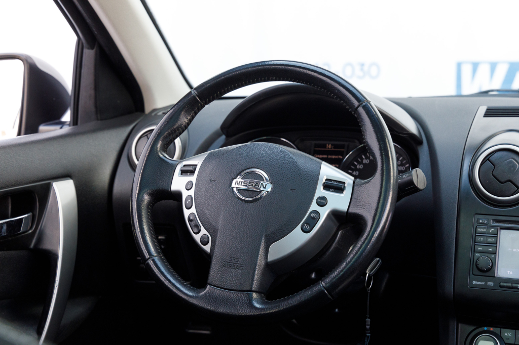 Nissan Qashqai+2 AWD 2010 photo 14