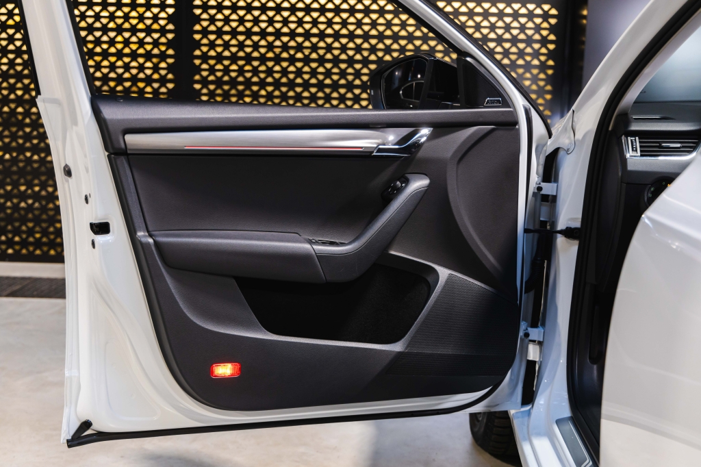 Skoda Octavia 2018 фото 14