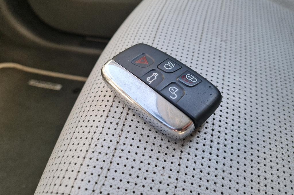 Land Rover Discovery Sport 2016 photo 23