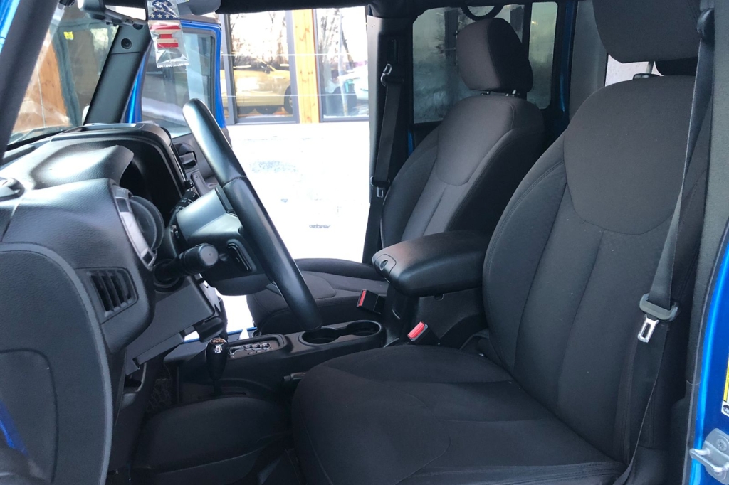 Jeep Wrangler 2015 фото 21