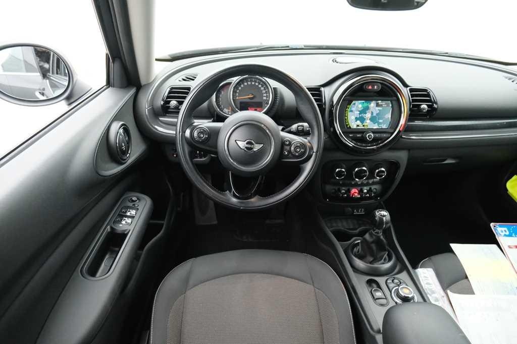 MINI One Clubman 2016 photo 3