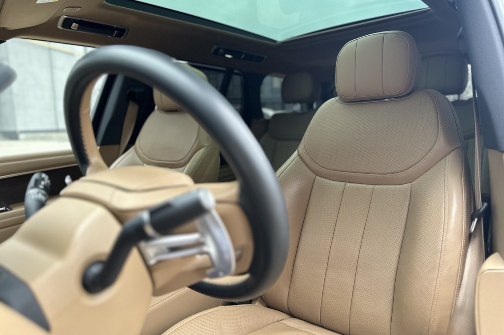 Land Rover Range Rover P440 AT 2022 photo 11