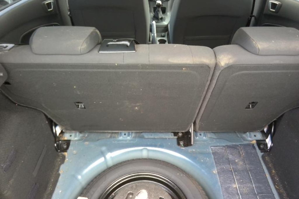 Ford Fiesta 2017 фото 18