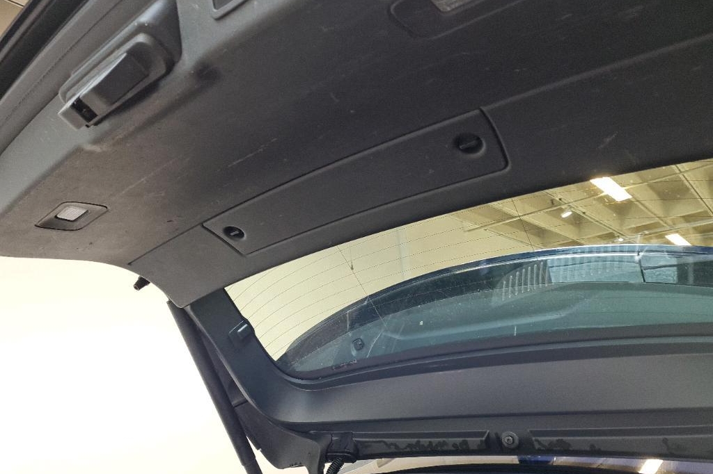 Jaguar XF Sportbrake 2018 photo 23