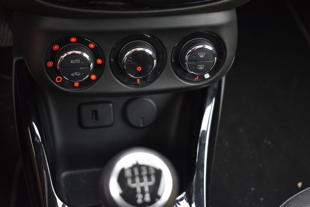 Opel Adam 2019 photo 1