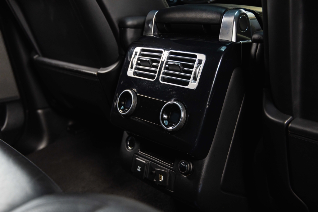 Land Rover Range Rover 2018 фото Land Rover Range Rover 2018 фото 36