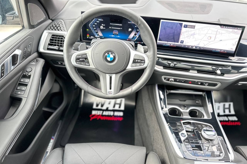 BMW X5 M60i 2024 фото BMW X5 M60i 2024 фото 21
