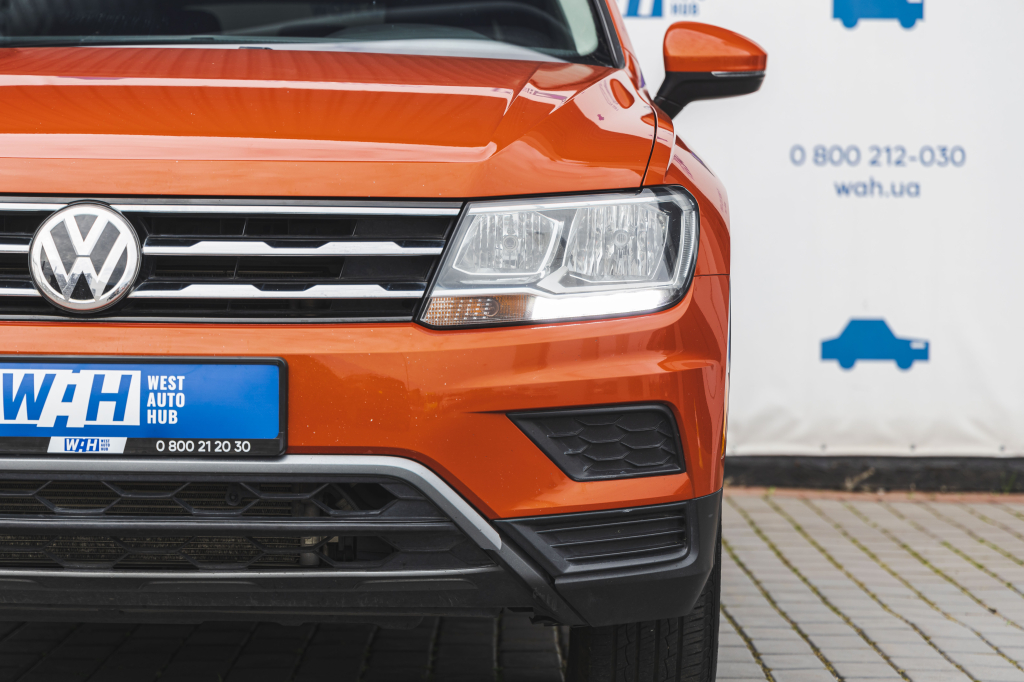 Volkswagen Tiguan SE 2018 photo 2