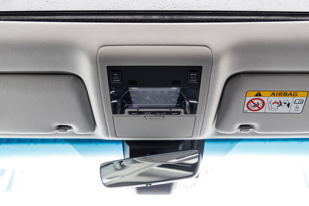 Toyota Land Cruiser 200 2018 photo 15