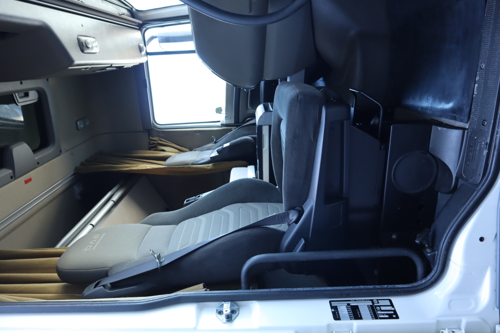 DAF XF 105 460 2011 фото 7