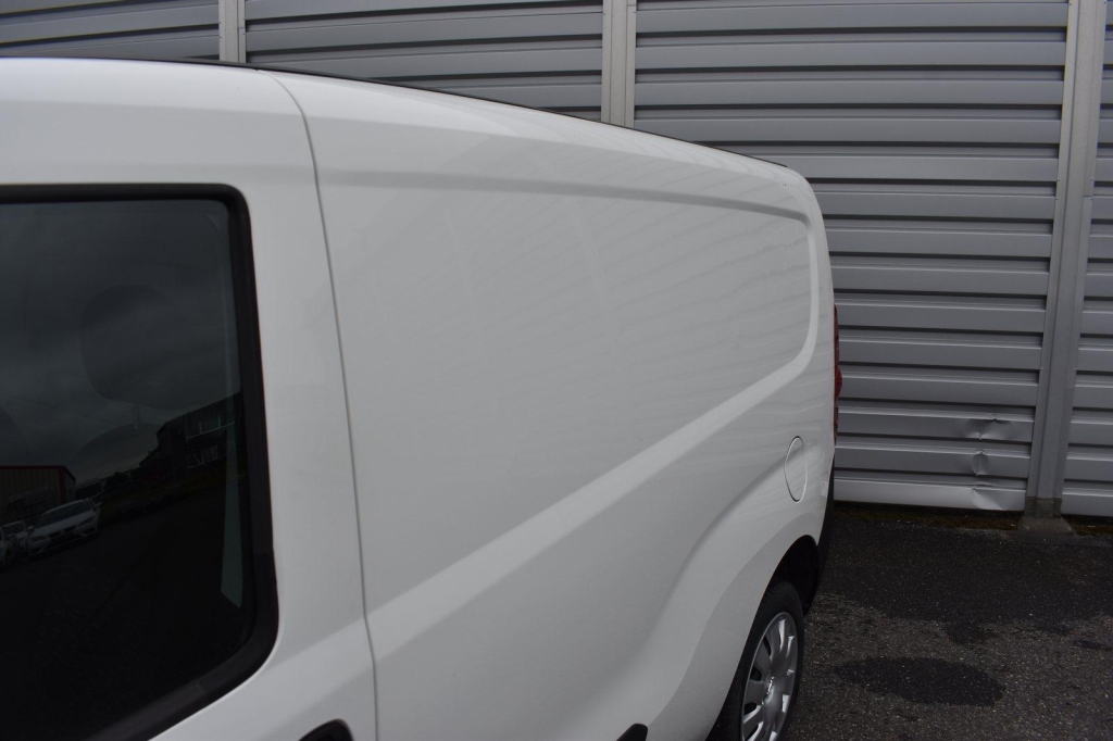 Opel Combo 2018 фото 22