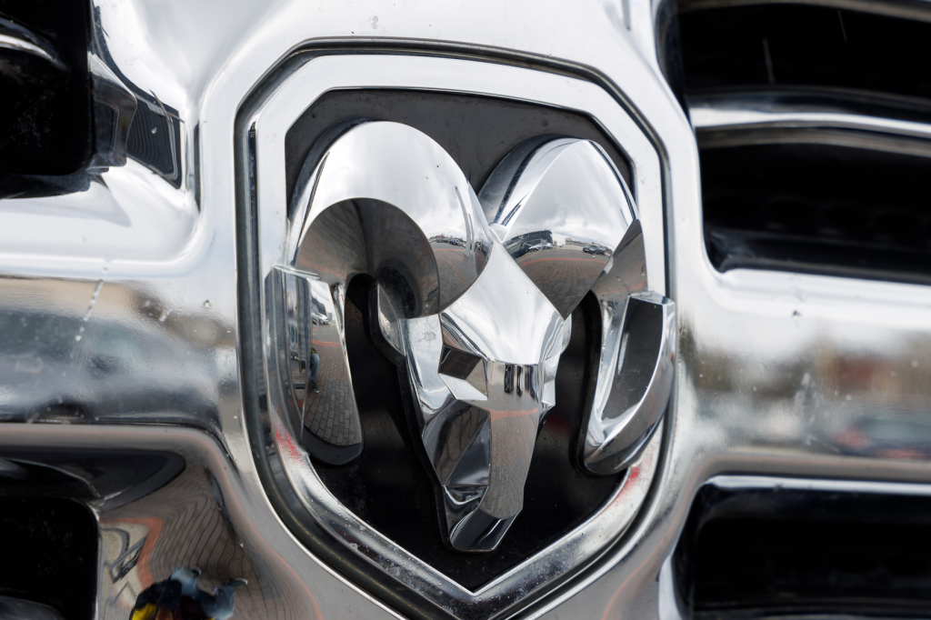 Dodge RAM 1500 SLT 2014 фото 30