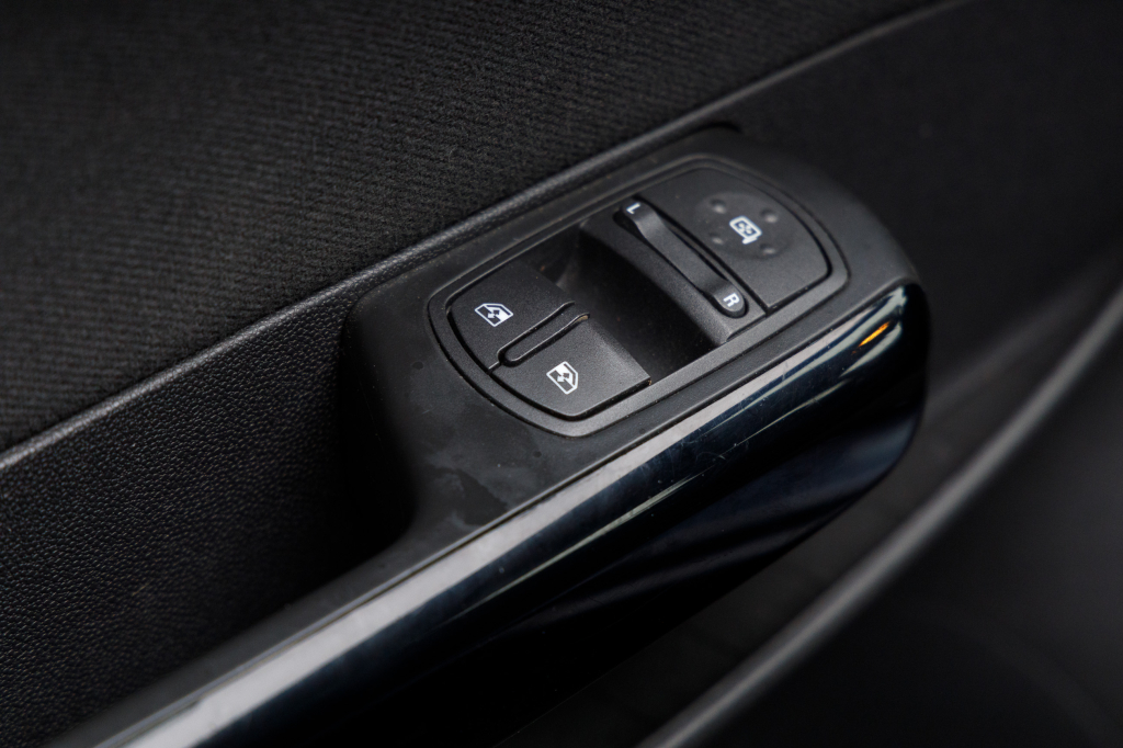 Opel Corsa фото 14