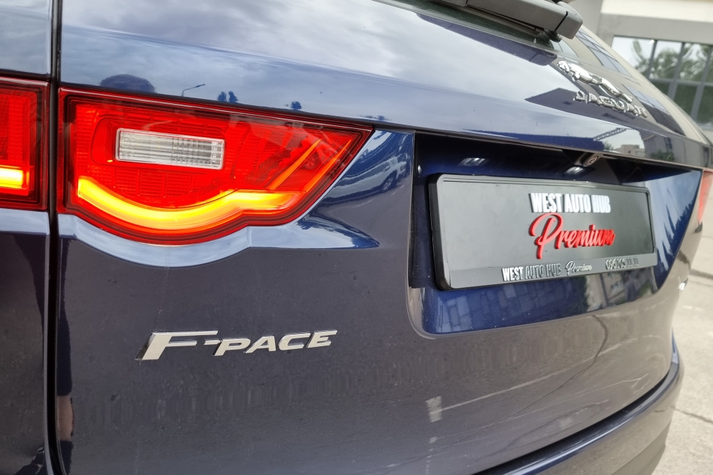Jaguar F-Pace 2018 фото 5
