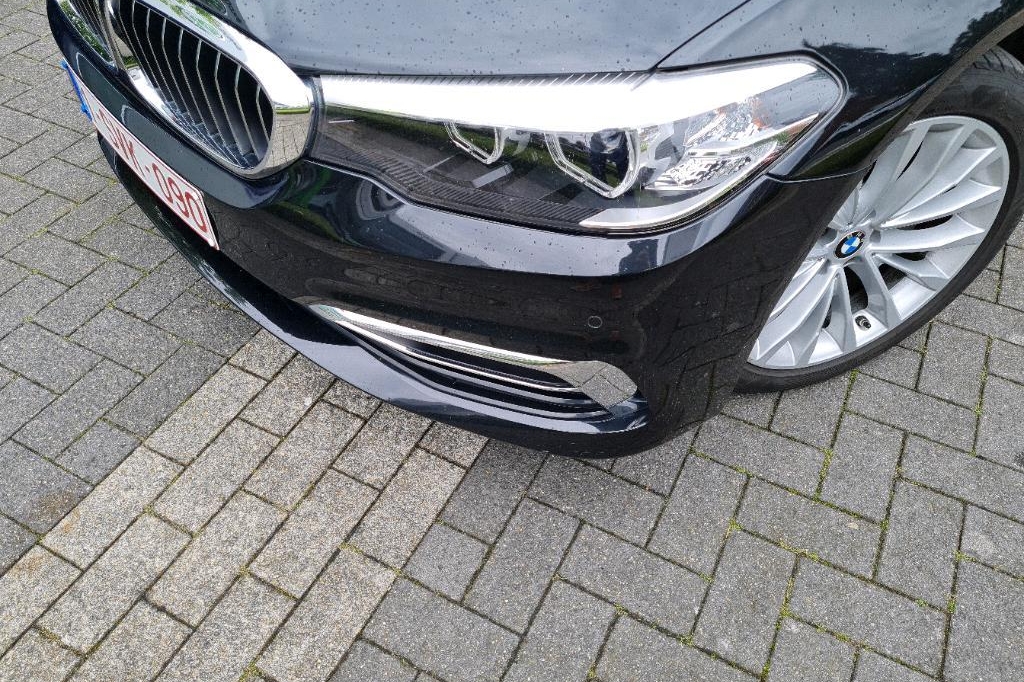 BMW 5 Series 2017 фото 17