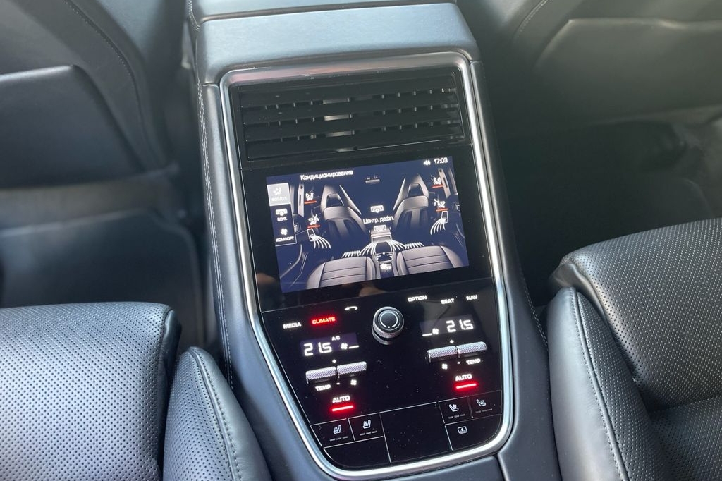 Porsche Panamera turbo 2017 фото 15