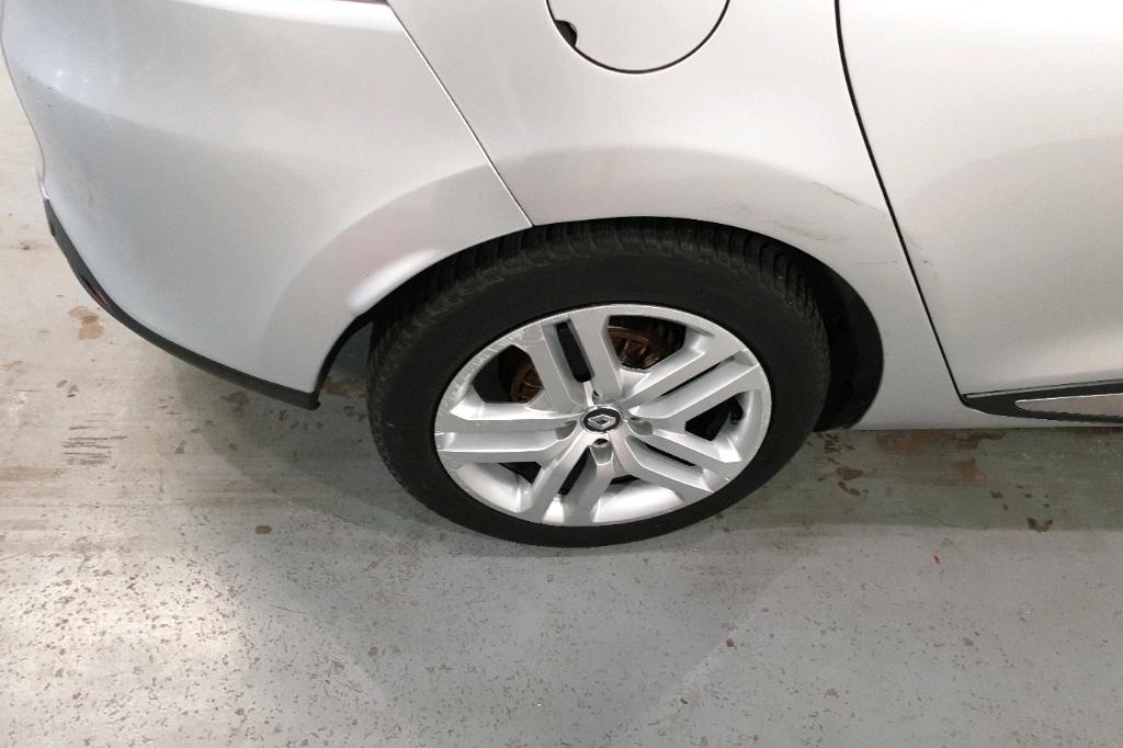 Renault Clio Grandtour 2016 photo 15