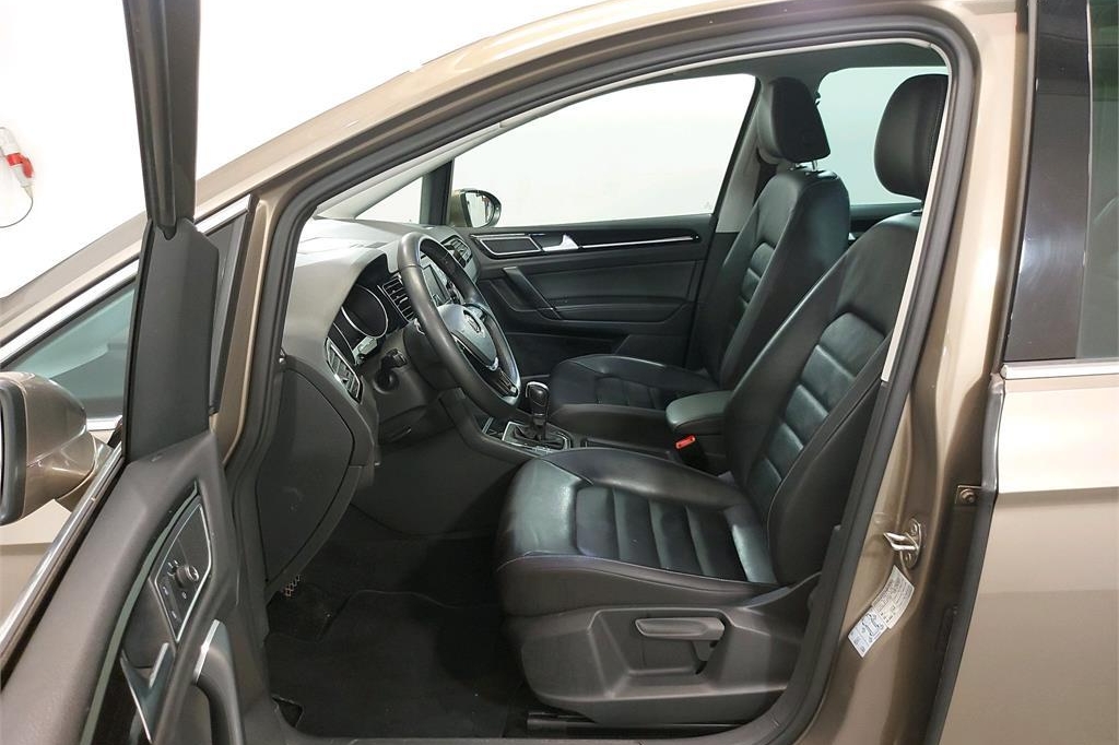 Volkswagen Golf Sportsvan 2017 photo 5