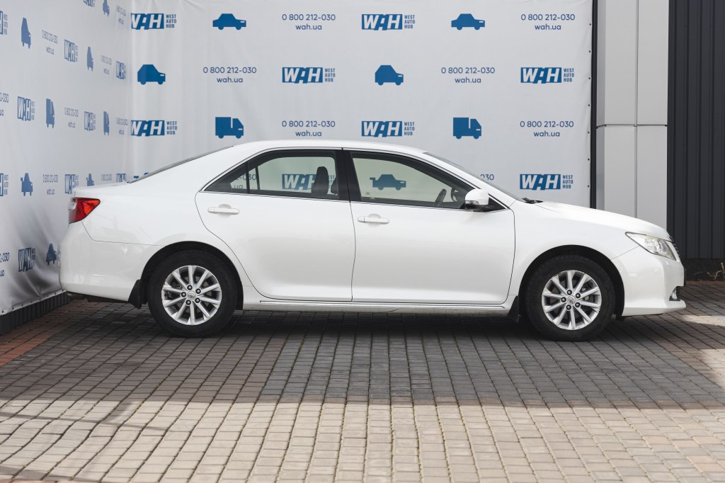 Toyota Camry 2013 фото 5