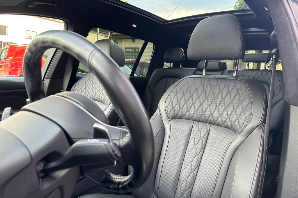 BMW X7 M50d 2020 фото 13