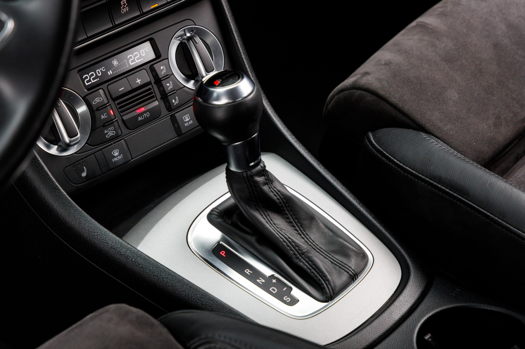 Audi Q3 2012 photo 17