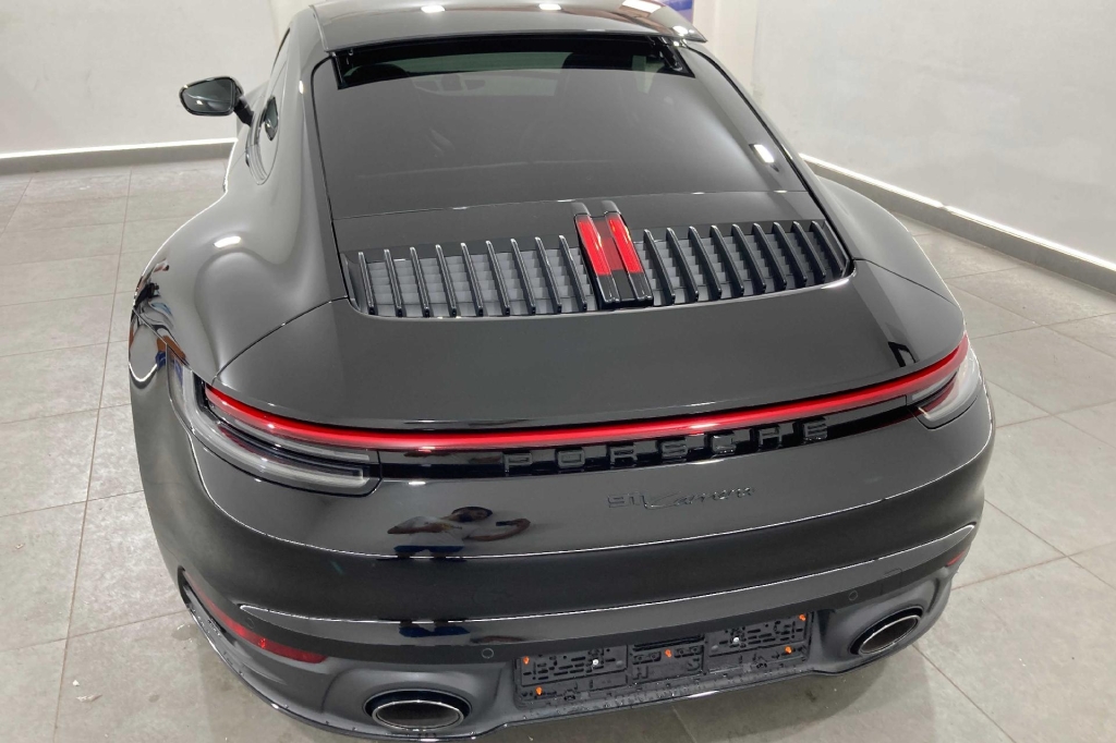 Porsche 992 2019 фото 10