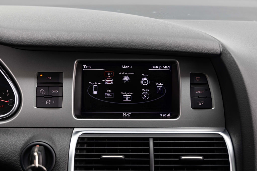 Audi Q7 2015 фото Audi Q7 2015 фото 25