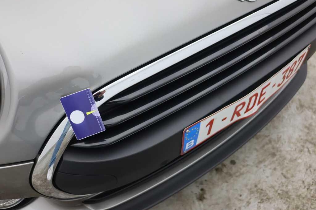 MINI Clubman 2016 фото 34