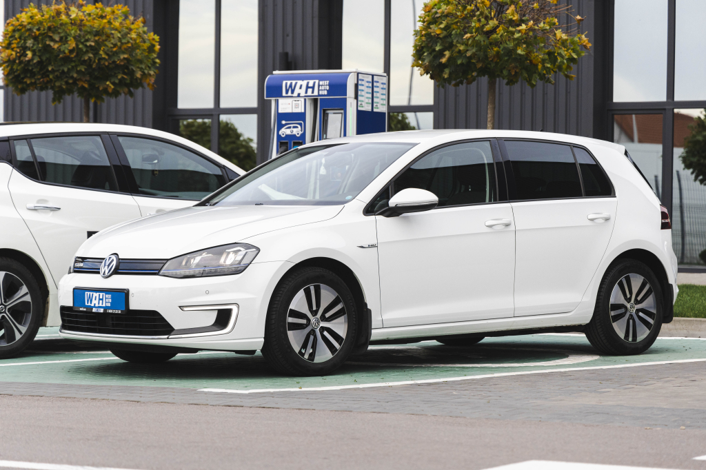 Volkswagen e-Golf 2014 фото 11