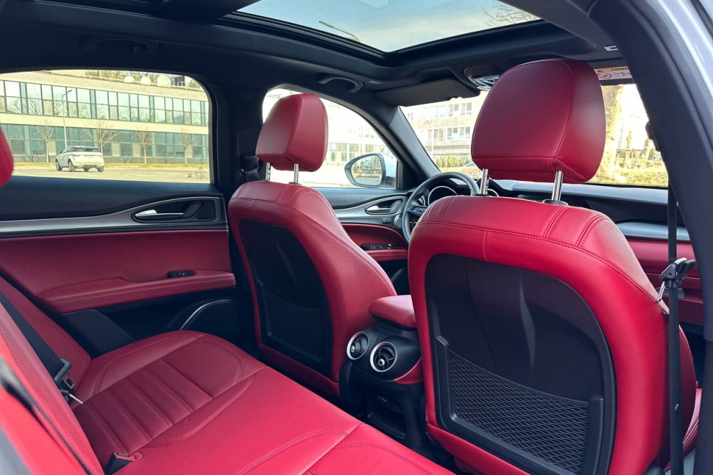 Alfa Romeo Stelvio 2021 photo 17