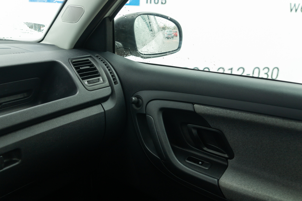 Skoda Fabia 2014 фото 10