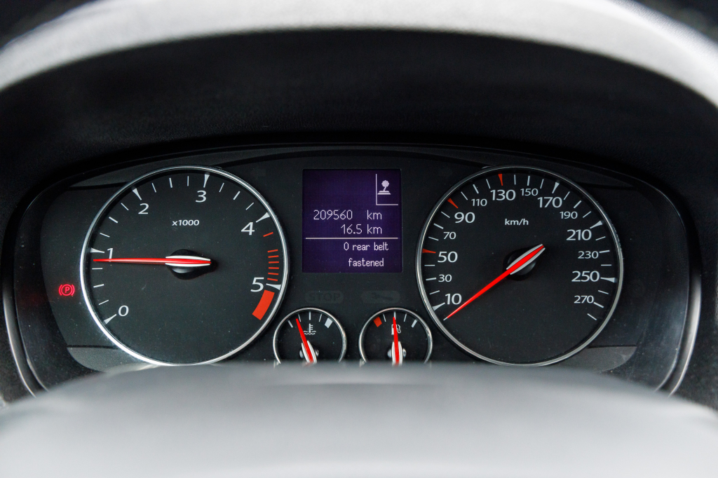 Renault Laguna III 2011 фото 13