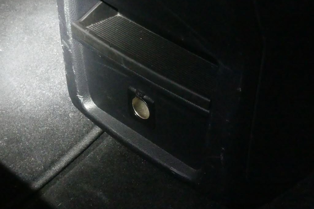 Ford Galaxy 2016 photo 32