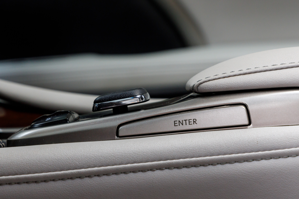 Lexus RX 350 2016 фото 35