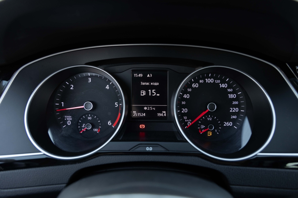 Volkswagen Passat B8 2015 фото Volkswagen Passat B8 2015 фото 18