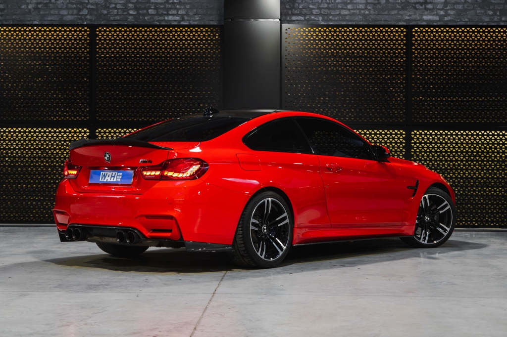 BMW M4 2015 фото BMW M4 2015 фото 15