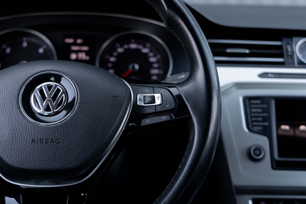 Volkswagen Passat B8 2015 фото Volkswagen Passat B8 2015 фото 20