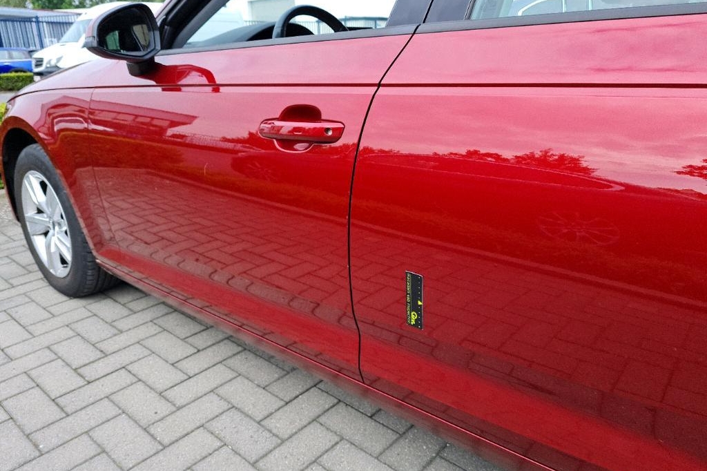 Audi A4 2017 photo 32