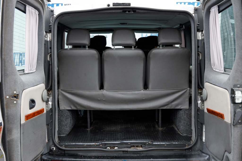 Opel Vivaro photo 17