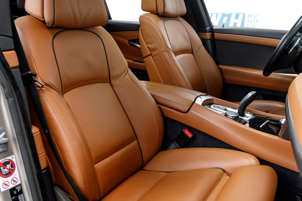 BMW 530 GT xDrive 2015 photo 23