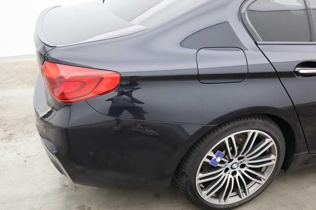 BMW 5 Series 2018 фото 20