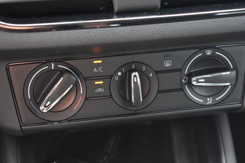 Skoda Scala 2020 фото 6